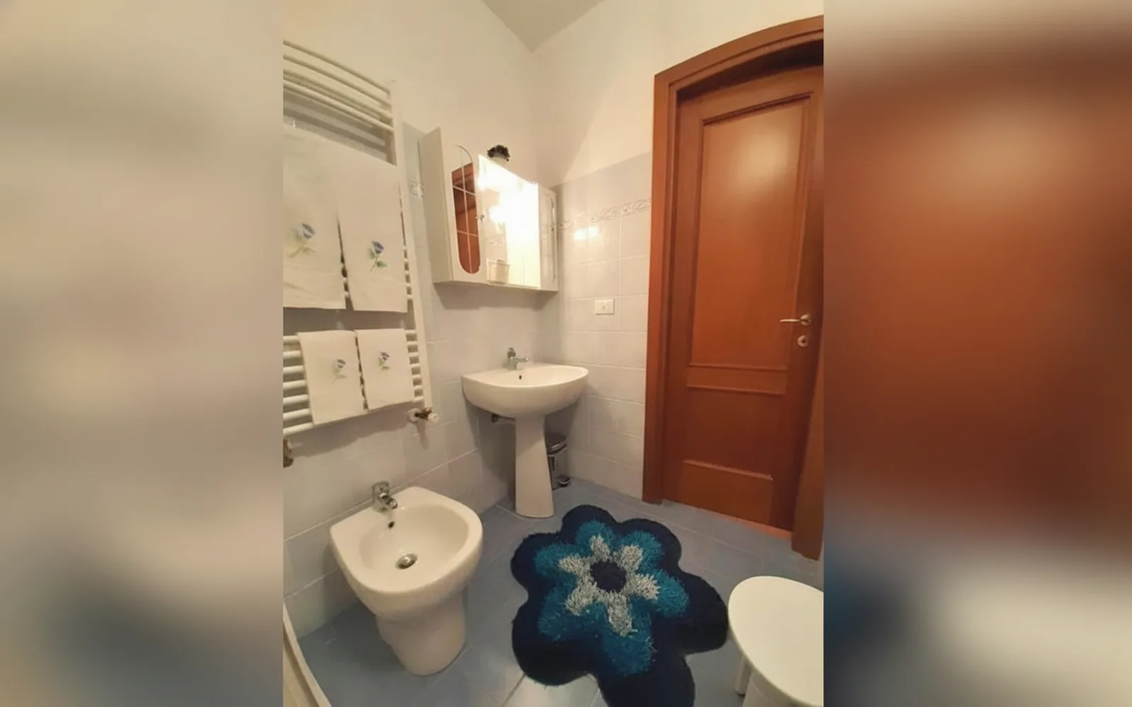 Camera con bagno privato — Hotel Alba, Torino (Piemonte) (foto 105)