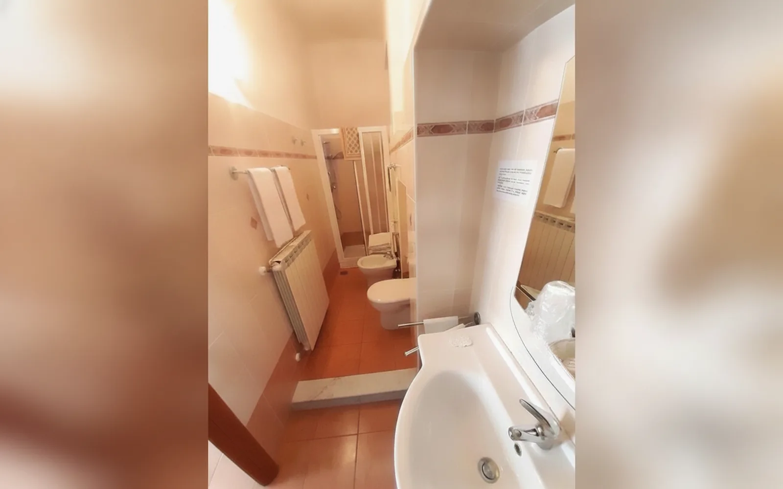 Camera con bagno privato — Hotel Alba, Torino (Piemonte) (foto 111)