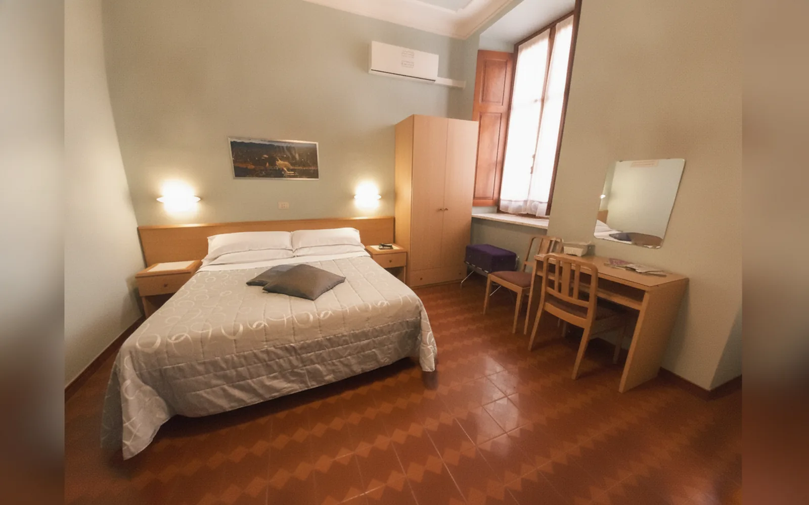Camera con bagno privato — Hotel Alba, Torino (Piemonte) (foto 52)