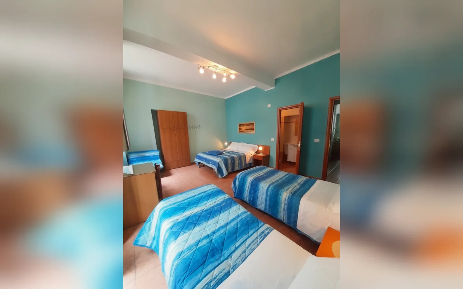 Camera con bagno privato — Hotel Alba, Torino (Piemonte) (foto 55)