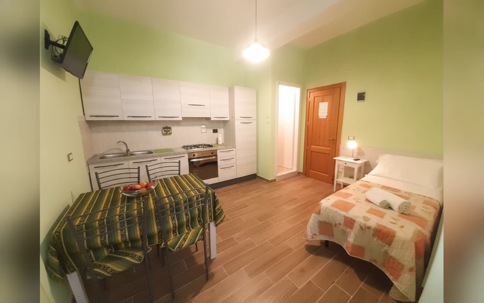 Camera con bagno privato — Hotel Alba, Torino (Piemonte) (foto 60)