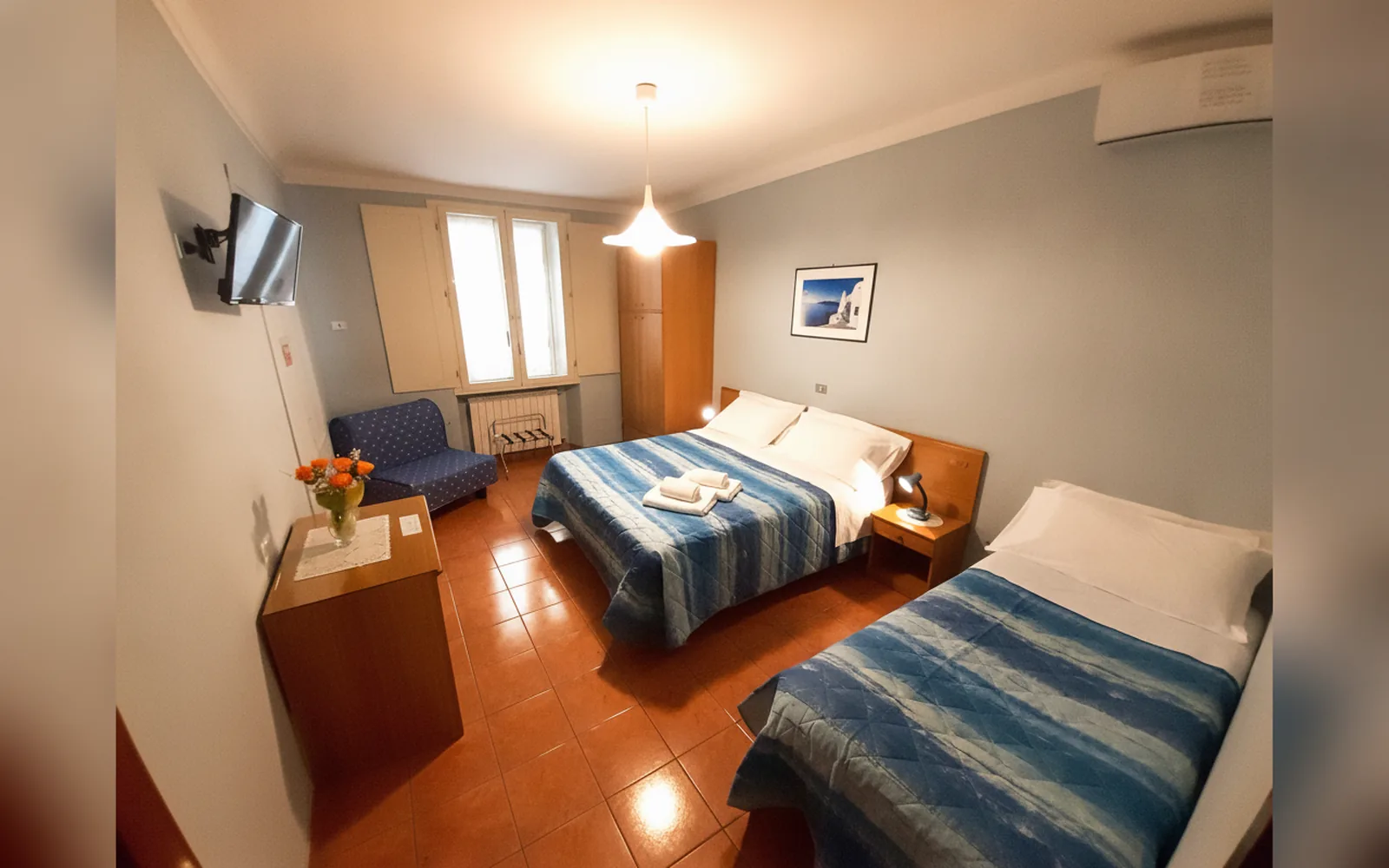 Camera con bagno privato — Hotel Alba, Torino (Piemonte) (foto 65)