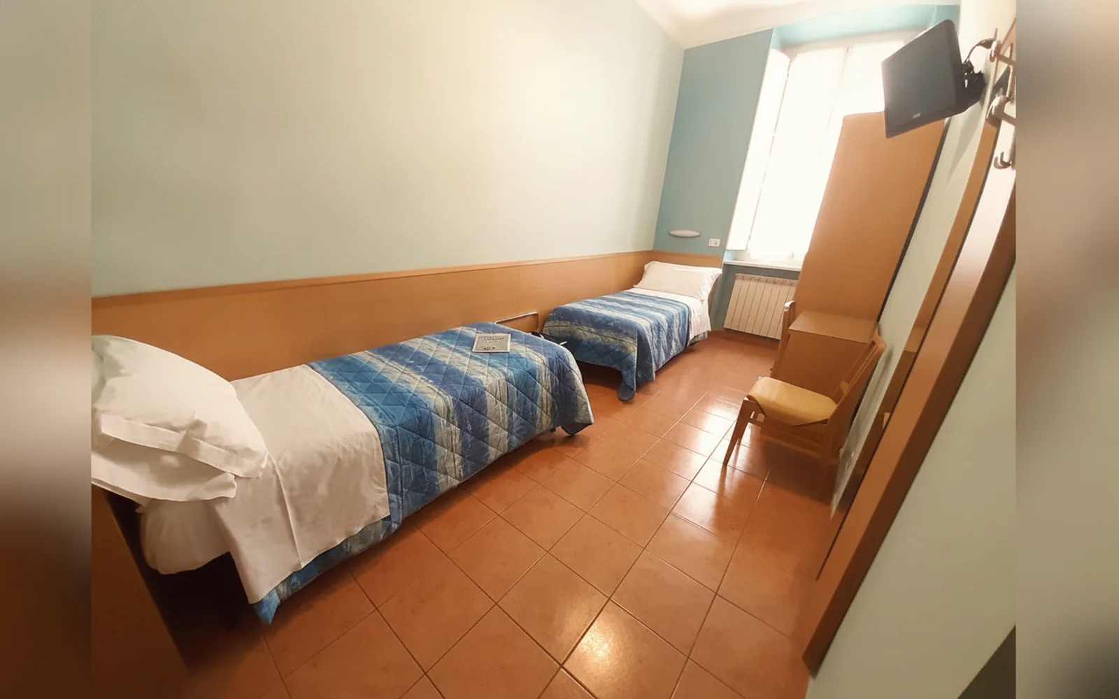 Camera con bagno privato — Hotel Alba, Torino (Piemonte) (foto 72)