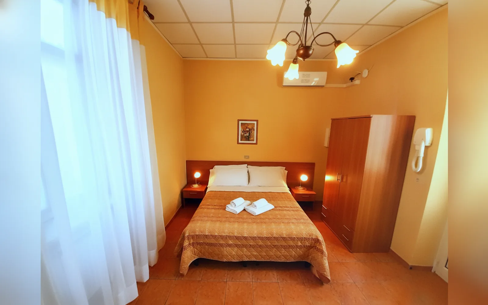 Camera con bagno privato — Hotel Alba, Torino (Piemonte) (foto 74)
