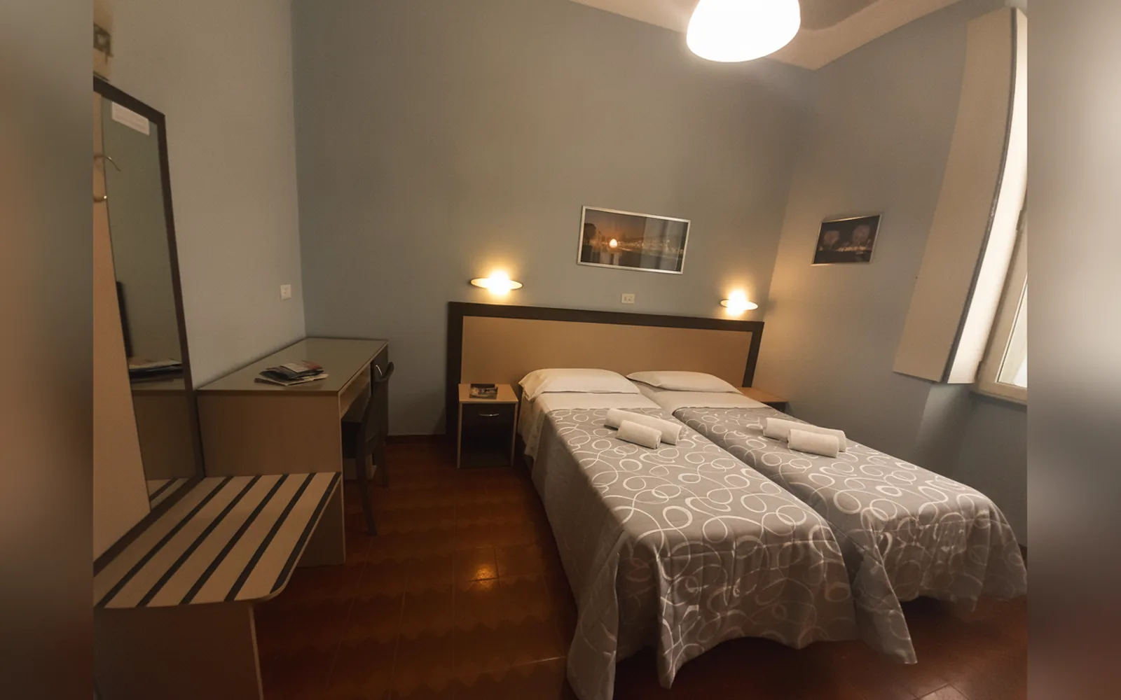 Camera con bagno privato — Hotel Alba, Torino (Piemonte) (foto 77)