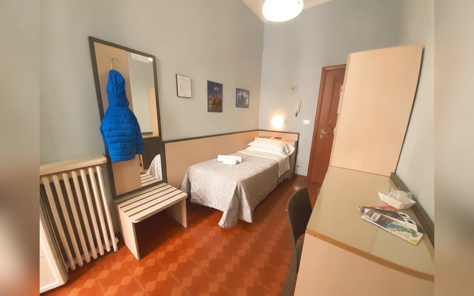 Camera con bagno privato — Hotel Alba, Torino (Piemonte) (foto 79)