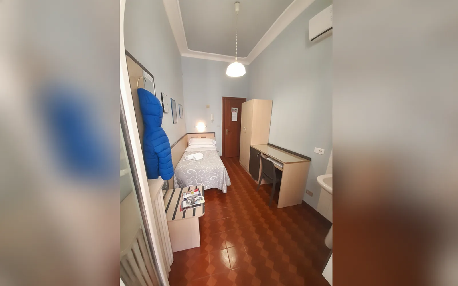 Camera con bagno privato — Hotel Alba, Torino (Piemonte) (foto 86)